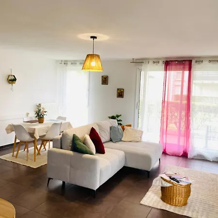 Apartment Les Aventures De Madame Bretzel Colmar